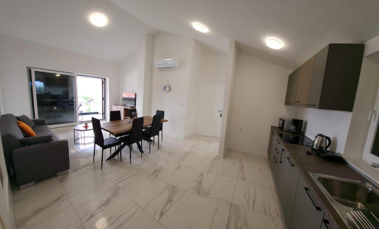 Apartmani M&L I M&J Malinska Luaran gambar